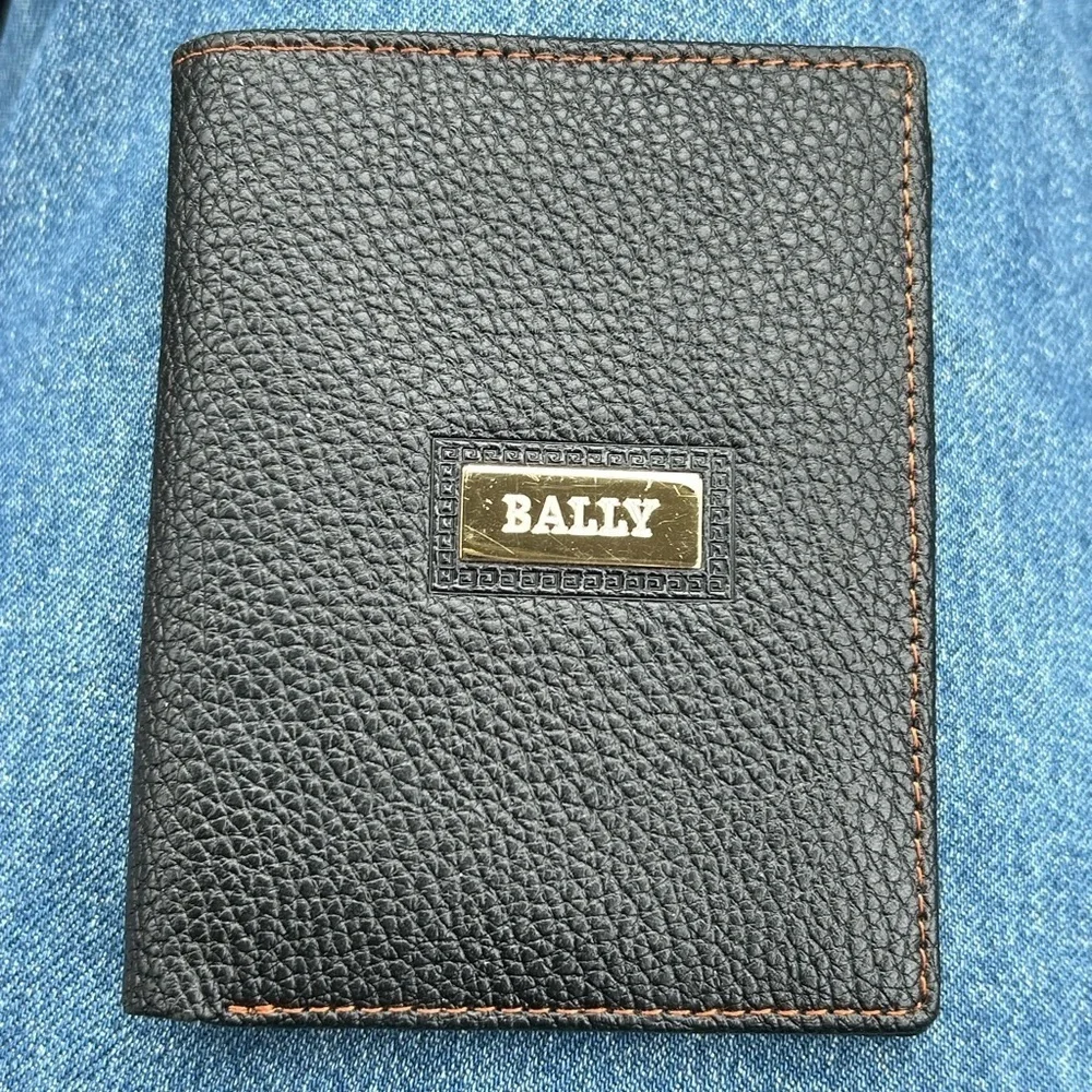 Bally Men's Oeden‎ Grained Leather Wallet